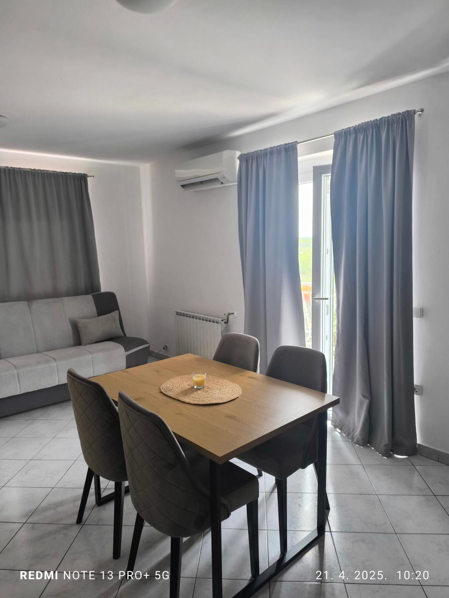 Apartments Erenda Fuskulin Exterior photo
